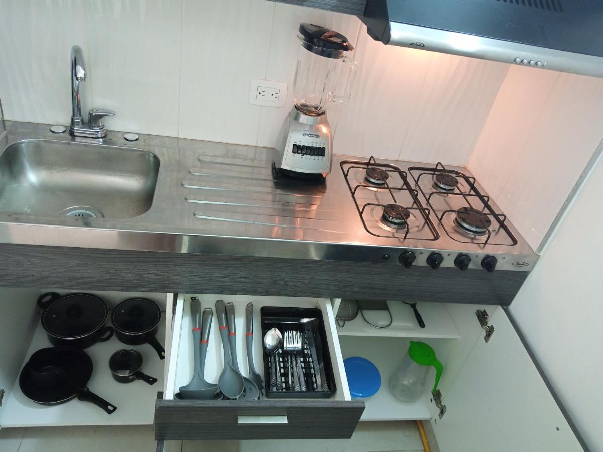 Vip Apartasuites Rosales Medellín Dış mekan fotoğraf