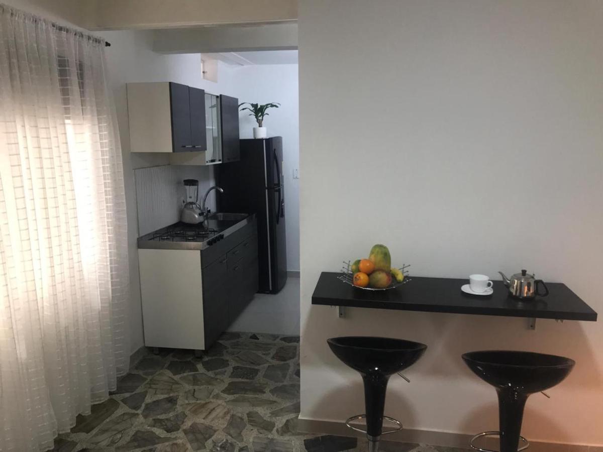 Vip Apartasuites Rosales Medellín Dış mekan fotoğraf