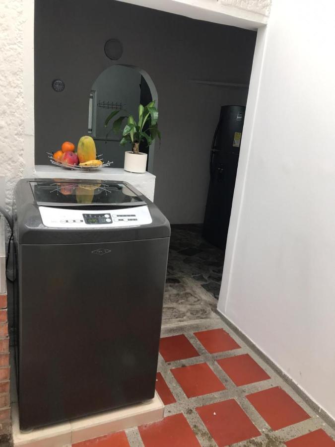 Vip Apartasuites Rosales Medellín Dış mekan fotoğraf