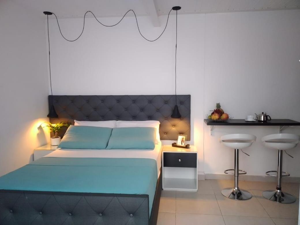 Vip Apartasuites Rosales Medellín Dış mekan fotoğraf