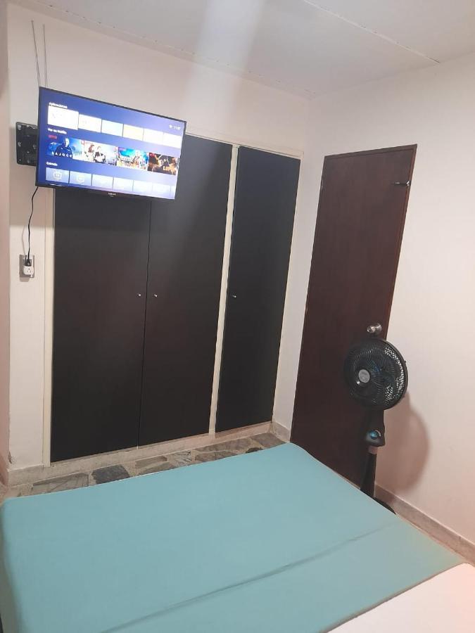 Vip Apartasuites Rosales Medellín Dış mekan fotoğraf