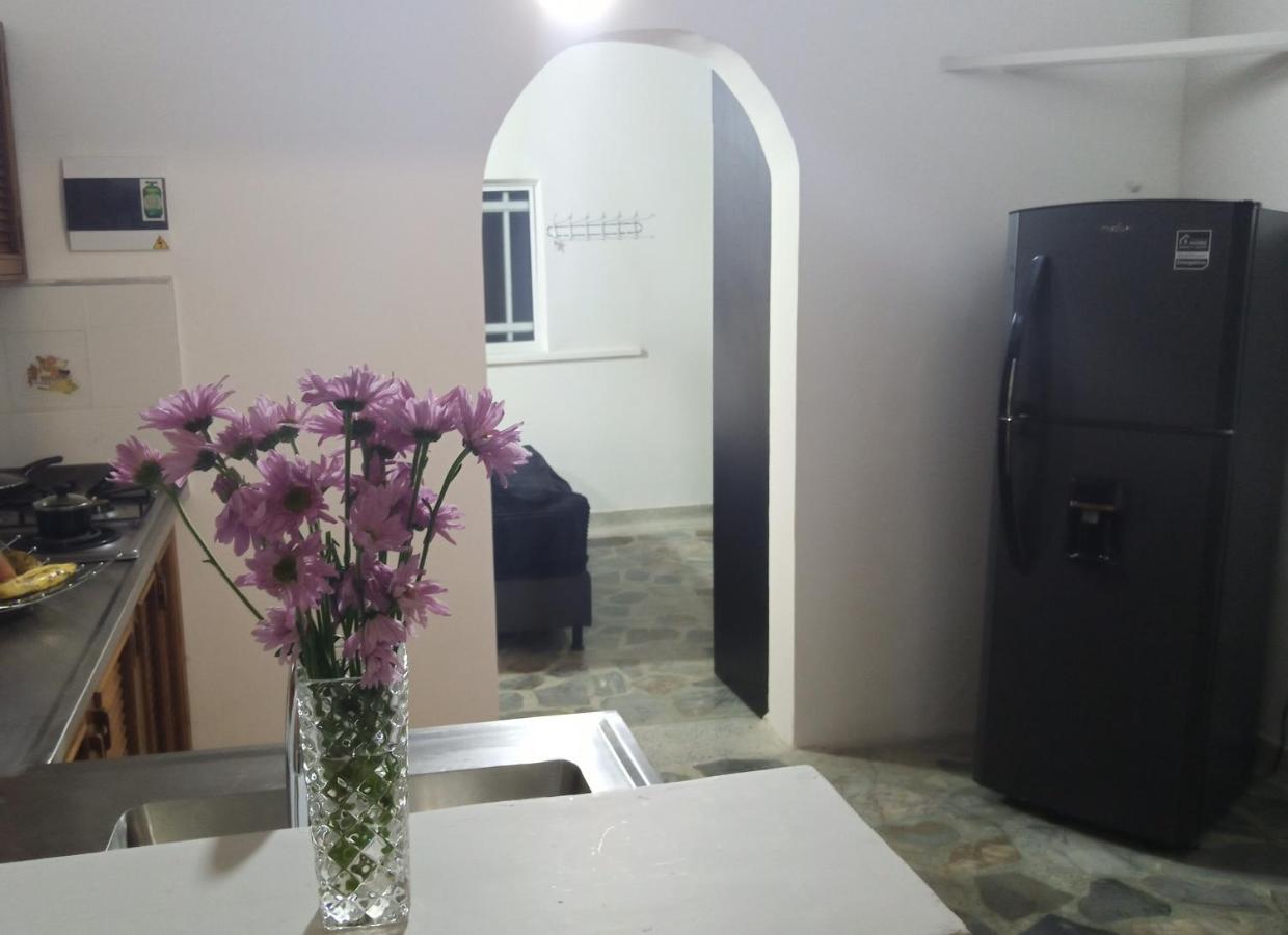 Vip Apartasuites Rosales Medellín Dış mekan fotoğraf