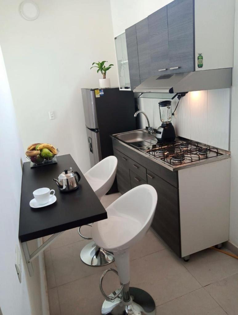 Vip Apartasuites Rosales Medellín Dış mekan fotoğraf