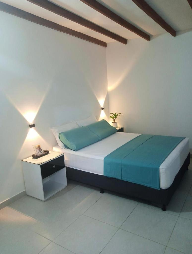 Vip Apartasuites Rosales Medellín Dış mekan fotoğraf